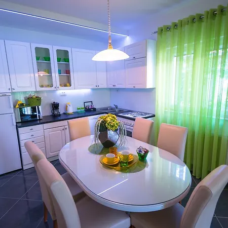 Apartments Sunny Garden Brodarica (Sibenik-Knin) Exterior photo